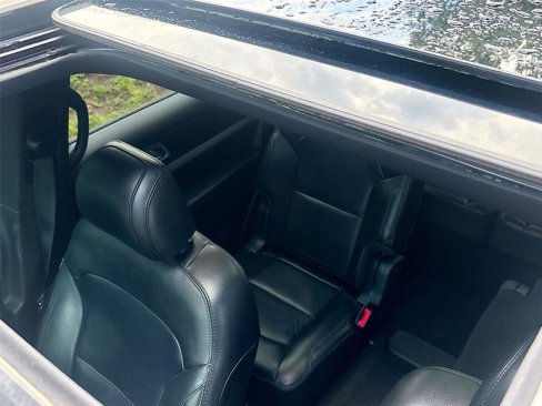 Used 2017 Ford Explorer XLT w/ Equipment Group 202A image 24