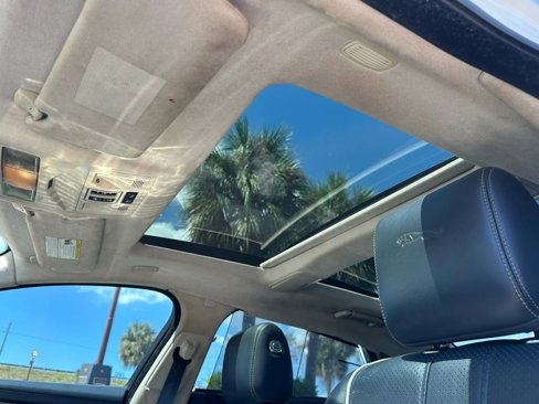 Used 2015 Jaguar XJ L Portfolio image 25