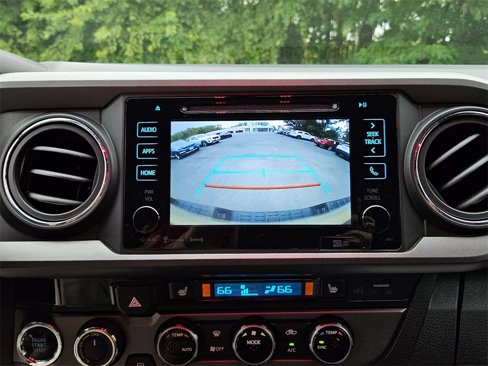 Used 2017 Toyota Tacoma SR5 image 16