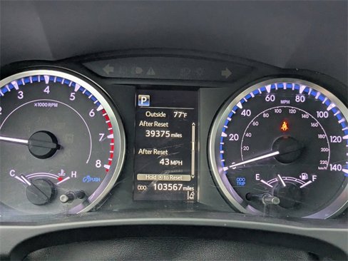 Used 2019 Toyota Highlander LE image 25