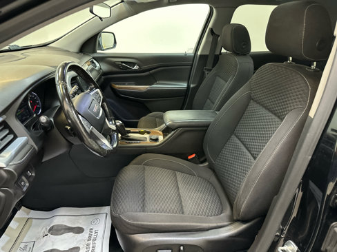 Used 2019 GMC Acadia SLE w/ Driver Alert Package I image 4