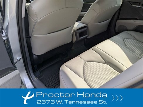 Used 2023 Toyota Camry SE image 30
