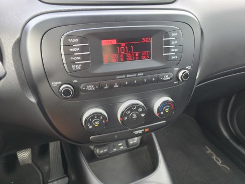 Used 2016 Kia Soul image 30