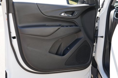 Used 2018 Chevrolet Equinox LT image 14