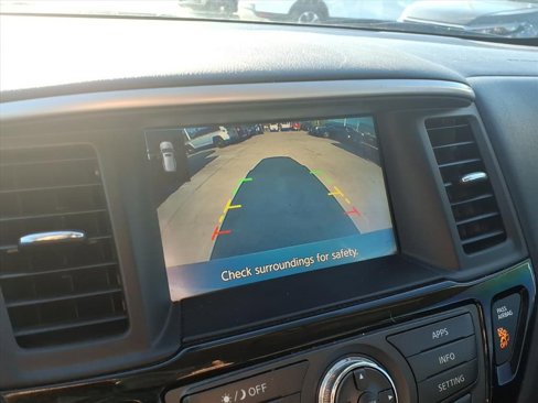 Used 2020 Nissan Pathfinder S image 24