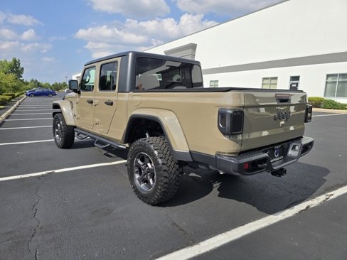 Used 2020 Jeep Gladiator Sport w/ Quick Order Package 24S image 10