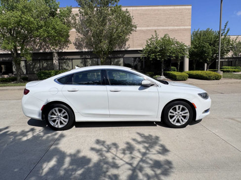Used 2015 Chrysler 200 Limited w/ Convenience Group image 7
