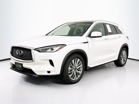 Used 2023 INFINITI QX50 Luxe image 3