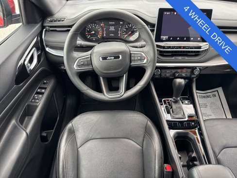 Used 2023 Jeep Compass Limited image 5