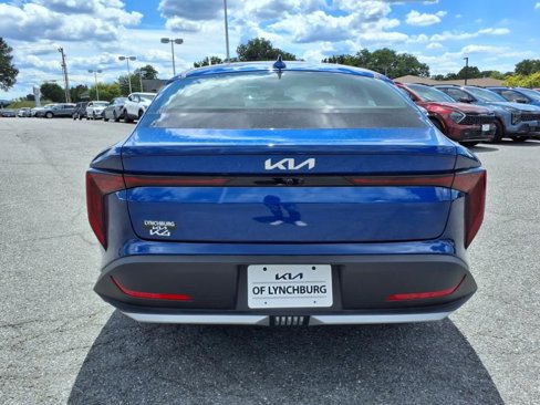 New 2025 Kia K4 LXS image 5