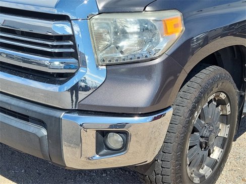 Used 2016 Toyota Tundra SR5 w/ SR5 Upgrade Package image 4