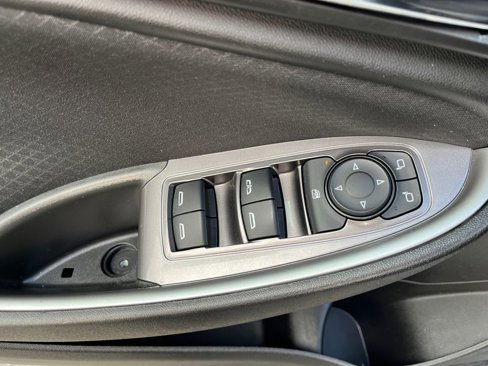 Used 2024 Chevrolet Malibu LT image 11