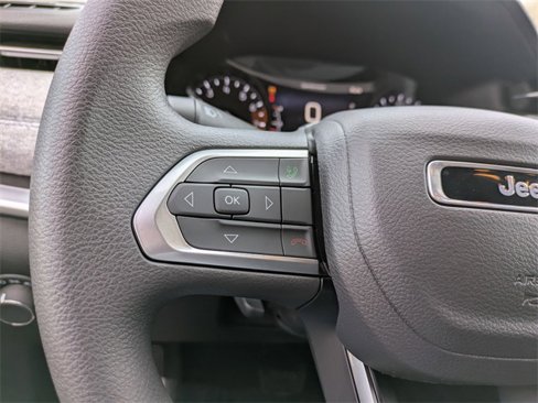 New 2025 Jeep Compass Sport image 17