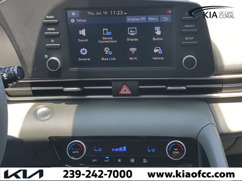 Used 2023 Hyundai Elantra SEL image 15