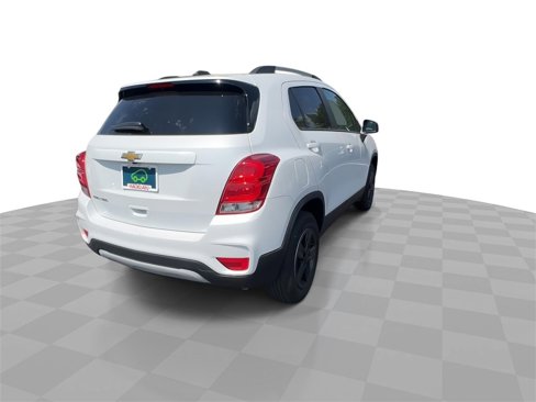 Certified 2022 Chevrolet Trax LT w/ LT Convenience Package image 8