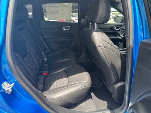 New 2025 Jeep Compass Latitude w/ Altitude Special Edition image 32