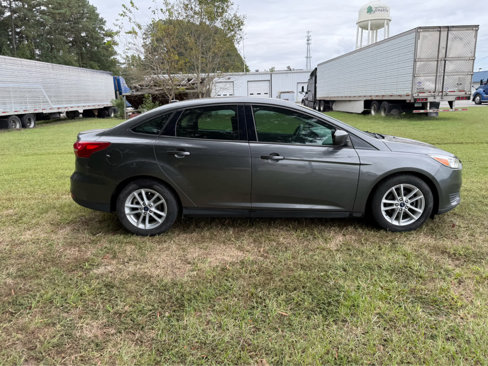 Used 2018 Ford Focus SE image 8