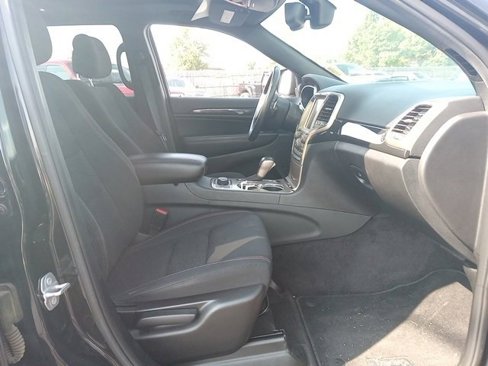 Used 2016 Jeep Grand Cherokee Laredo 75th Anniversary image 11