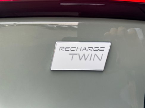 Certified 2023 Volvo C40 P8 Recharge Ultimate w/ Protection Package Premier image 9