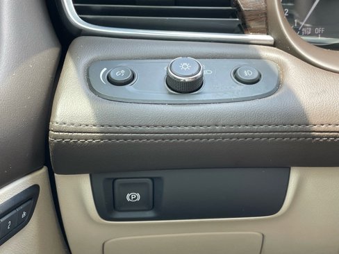 Used 2017 Buick LaCrosse Essence w/ Sun and Shade Package image 14