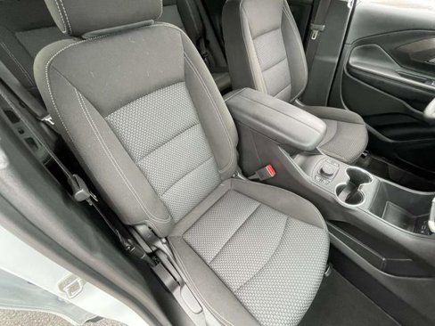 Used 2023 GMC Terrain SLE w/ Driver Convenience Package image 30