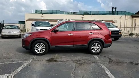Used 2015 Kia Sorento LX image 5