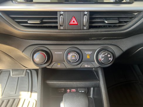 Used 2021 Kia Forte LX image 24