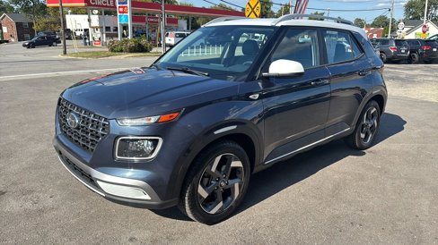 Used 2020 Hyundai Venue image 5