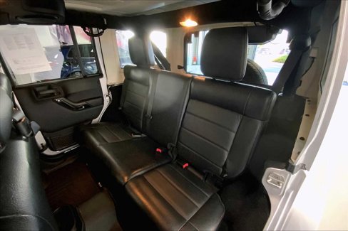 Used 2012 Jeep Wrangler Altitude image 25