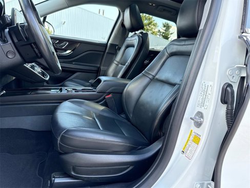 Used 2021 Lincoln Corsair Reserve image 18