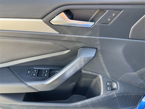 Certified 2024 Volkswagen Jetta Sport image 8