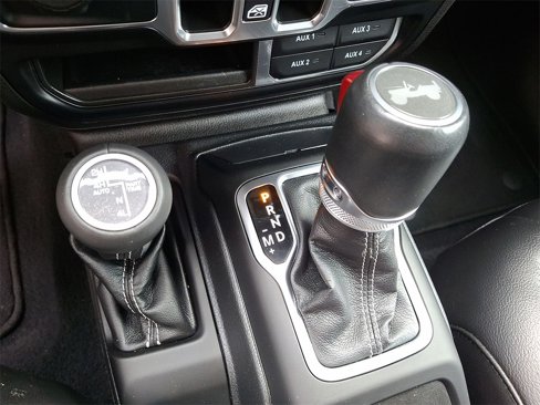 Used 2023 Jeep Wrangler Unlimited Sahara image 18
