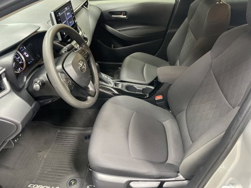 Used 2020 Toyota Corolla LE image 16