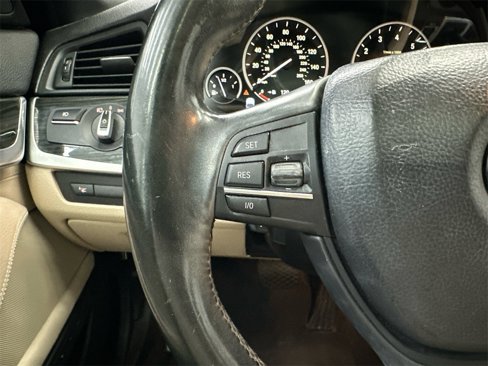 Used 2013 BMW 528i Sedan image 25