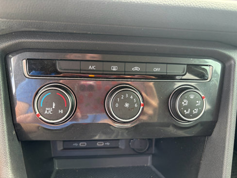 Used 2021 Volkswagen Tiguan S image 19