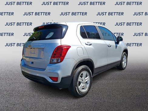 Used 2020 Chevrolet Trax LS w/ Tint and Cruise Package image 5