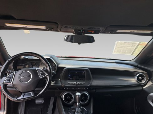 Used 2021 Chevrolet Camaro LT image 3