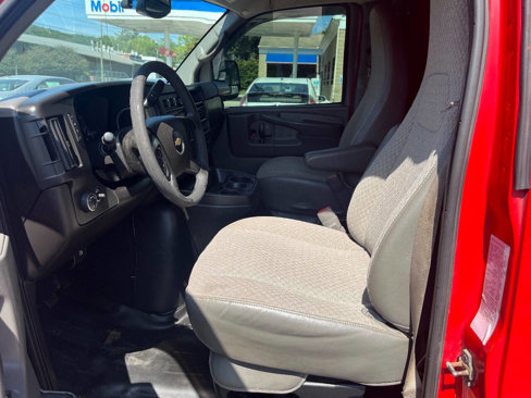 Used 2014 Chevrolet Express 3500 image 7
