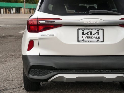 Used 2022 Kia Seltos LX image 13