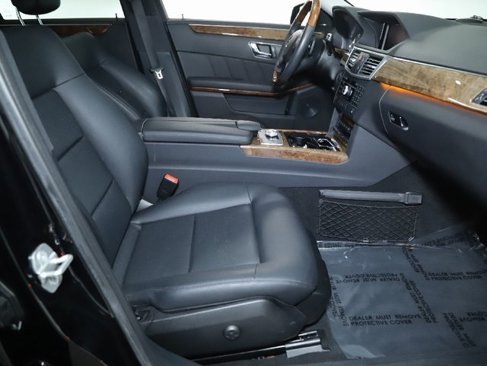Used 2011 Mercedes-Benz E 350 4MATIC Sedan image 33