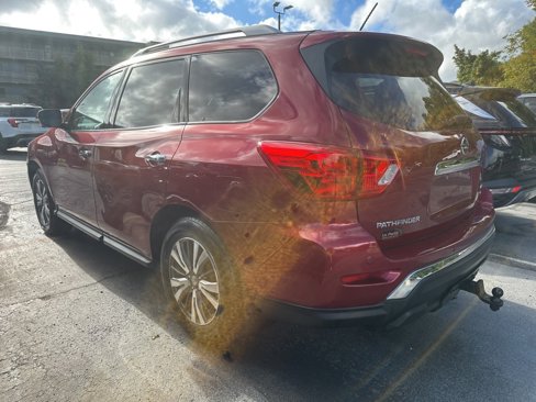 Used 2015 Nissan Rogue S image 2