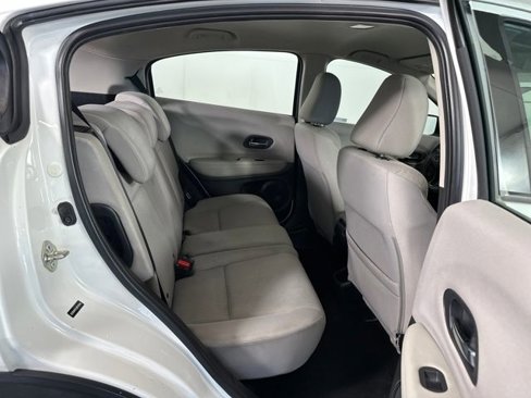 Used 2018 Honda HR-V LX image 27