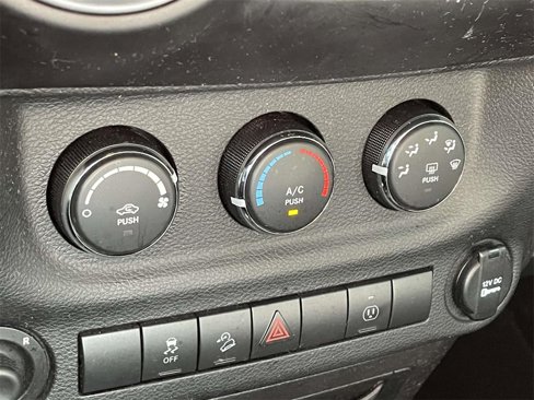 Used 2014 Jeep Wrangler Unlimited Sahara w/ Trailer Tow Group image 25