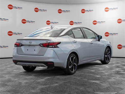 New 2025 Nissan Versa SR w/ Trunk Package image 5