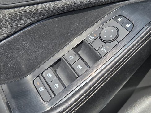 Used 2021 Nissan Rogue SV image 28