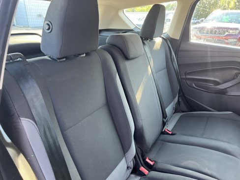 Used 2016 Ford Escape S image 16