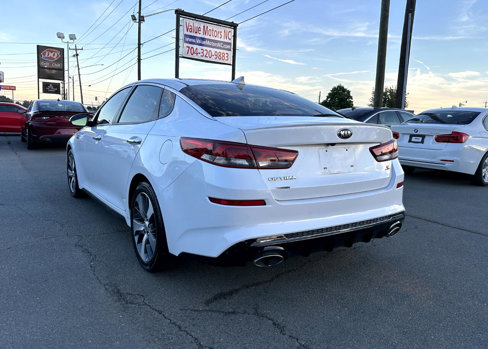 Used 2019 Kia Optima S image 4