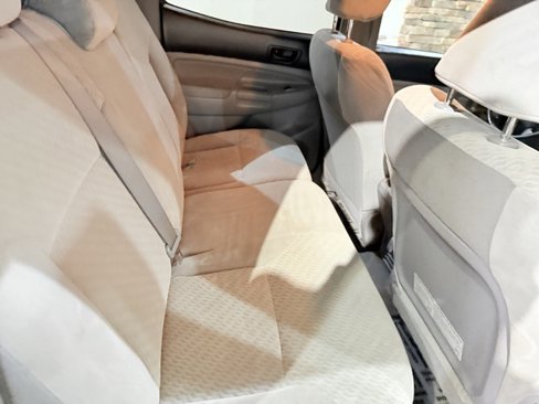 Used 2010 Toyota Tacoma PreRunner image 35