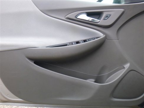 Used 2023 Chevrolet Malibu LT image 16