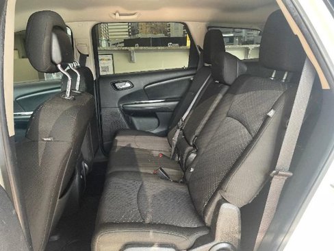 Used 2019 Dodge Journey SE image 22